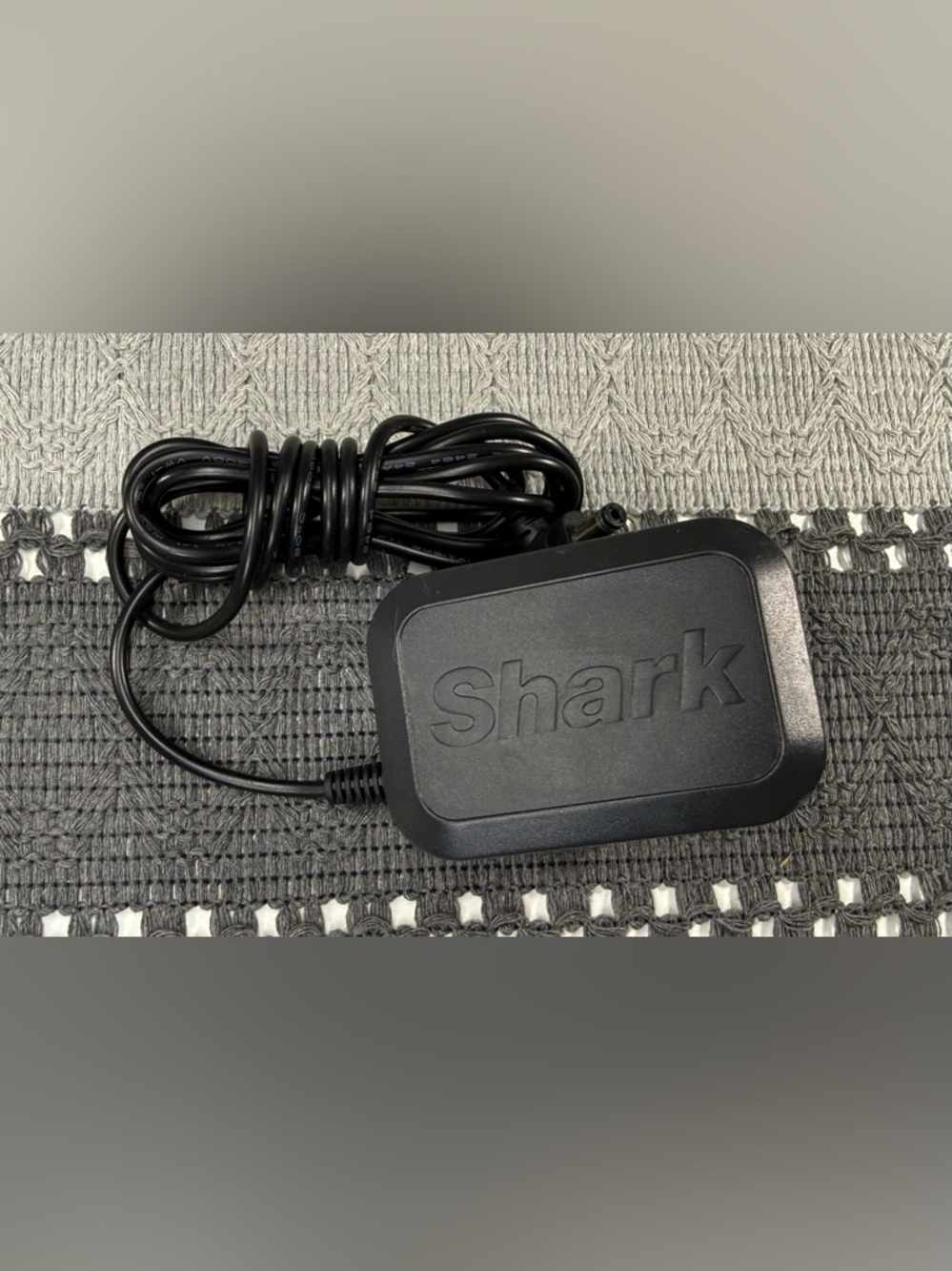 Genuine Shark 24.8V AC/DC Power Charger Adapter IZ540H IZ562H UZ565H UZ815H